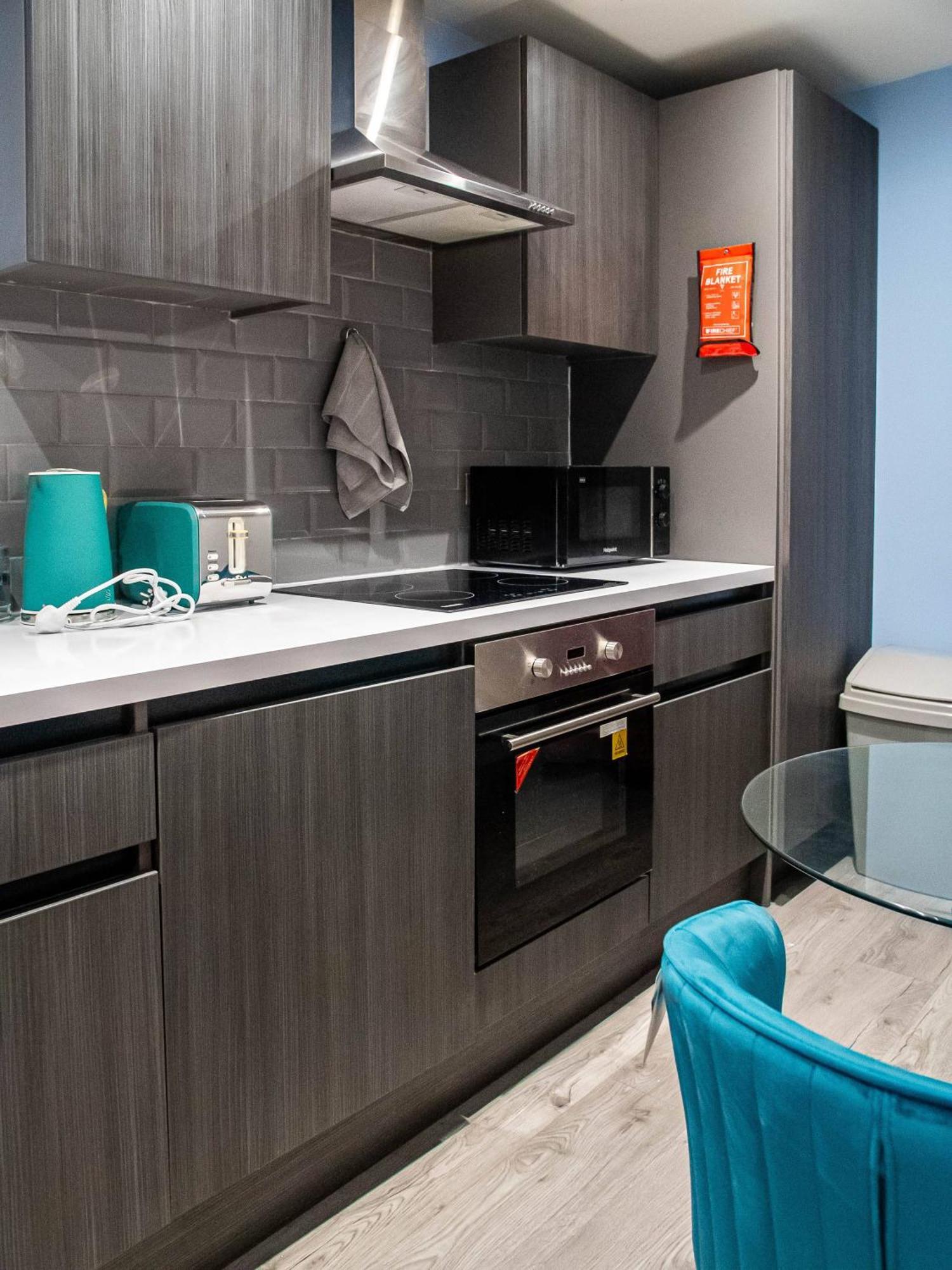 Bradford - Bolton Road Oasis Apartment